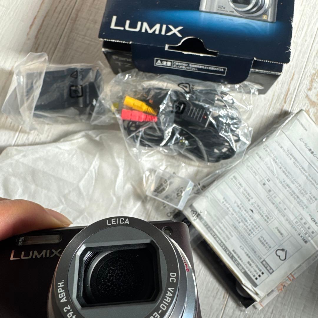 美品パナソニック Panasonic LUMIX DMC-TZ7 コンデジ