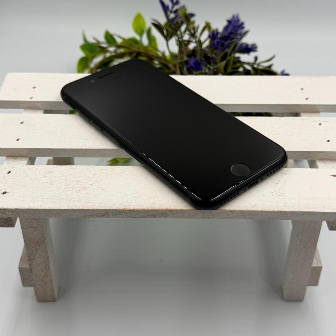 iPhone SE第3世代 64GB ミッドナイト 428