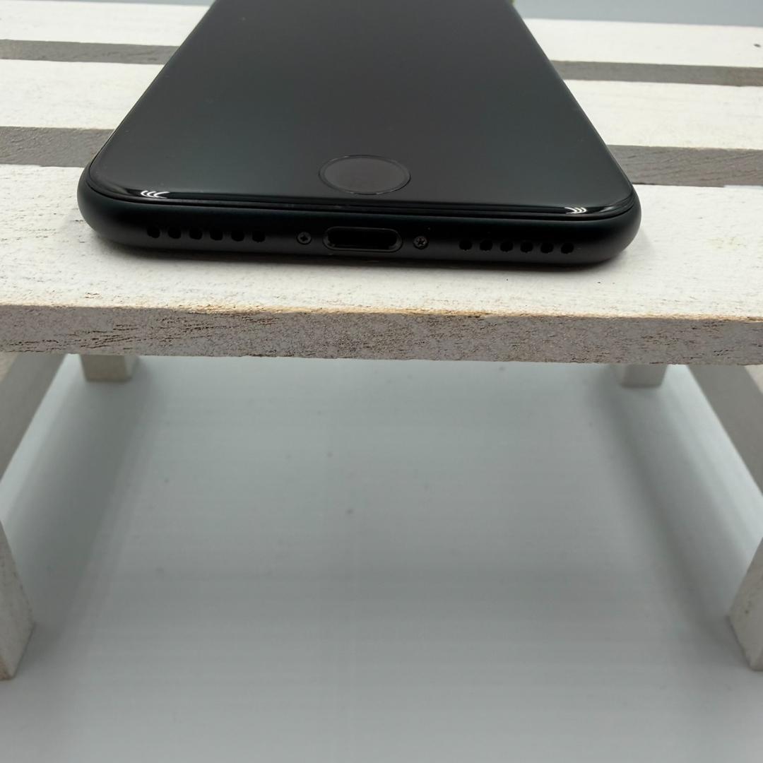 iPhone SE第3世代 64GB ミッドナイト 428