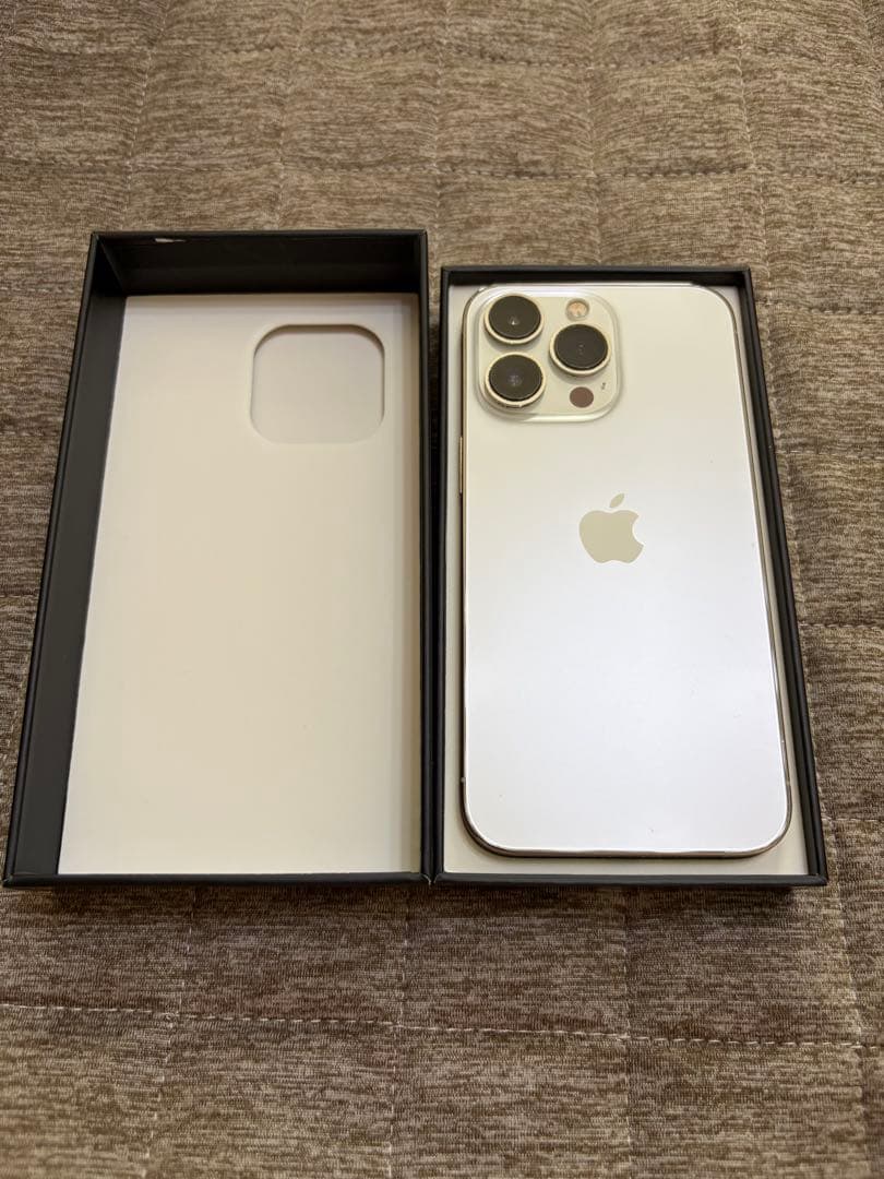 iPhone13pro 512 シルバー