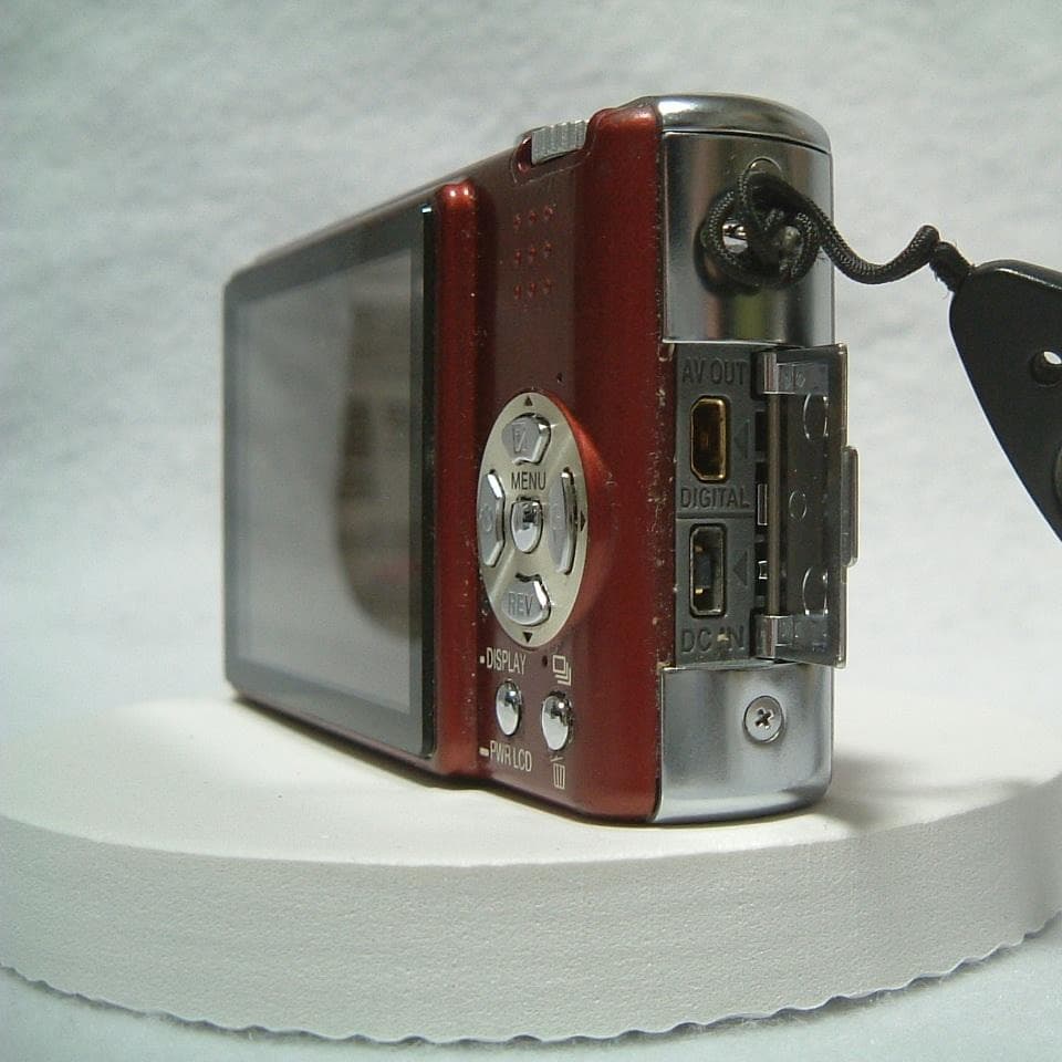 【動作品】Panasonic LUMIX DMC-FX9 レッド