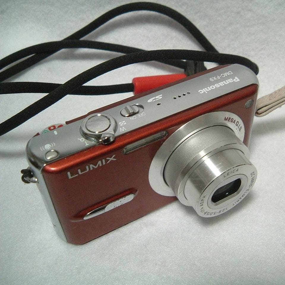 【動作品】Panasonic LUMIX DMC-FX9 レッド