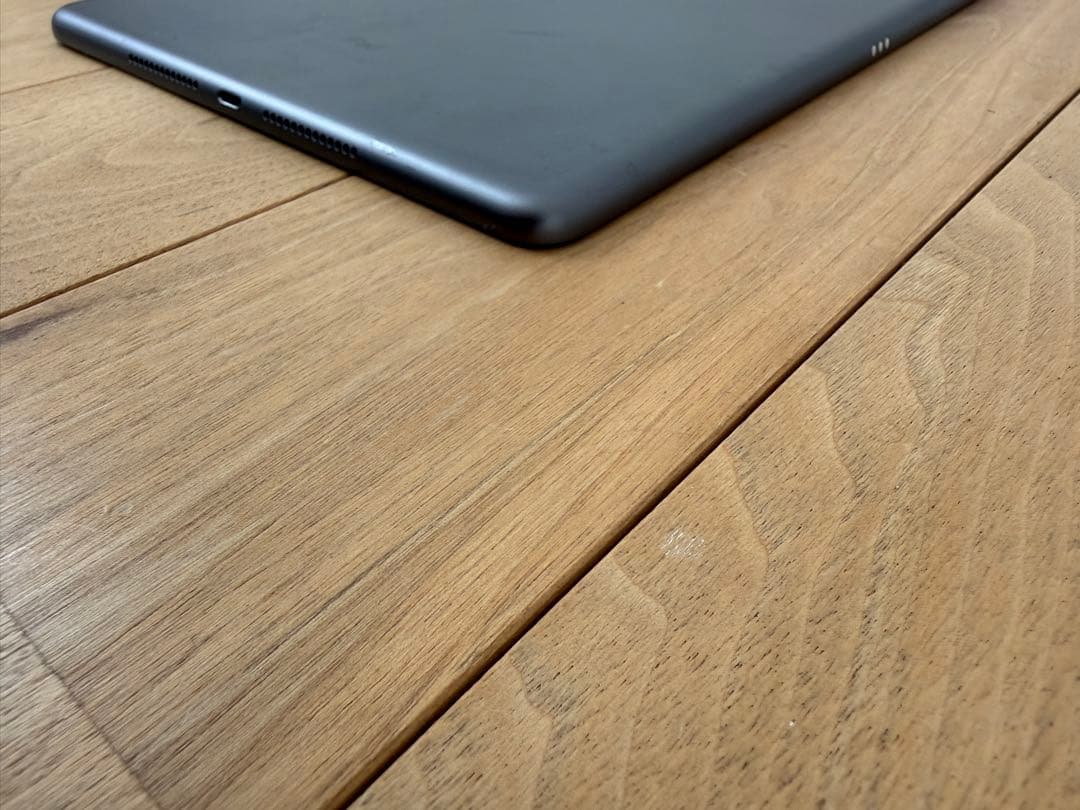 Apple iPad 第9世代64GB Wi-Fiモデル　グレー