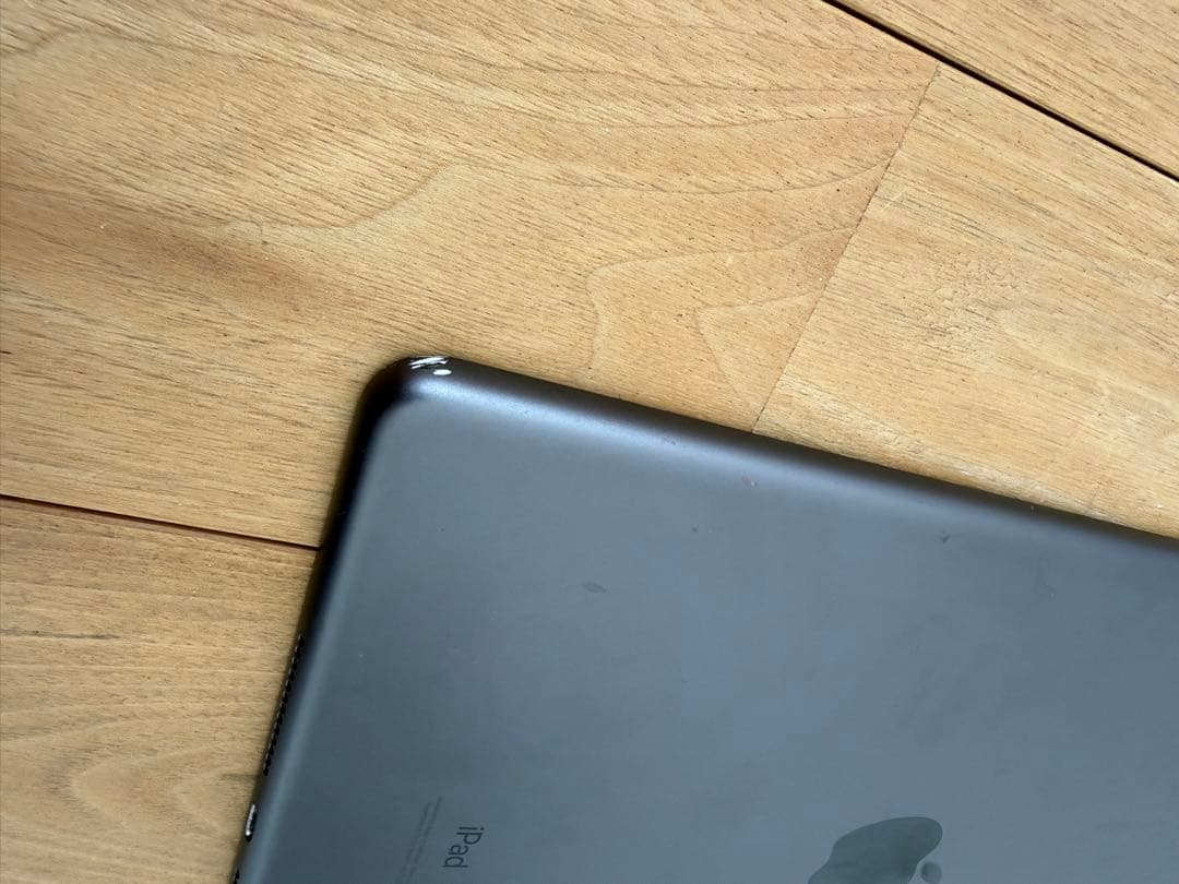 Apple iPad 第9世代64GB Wi-Fiモデル　グレー