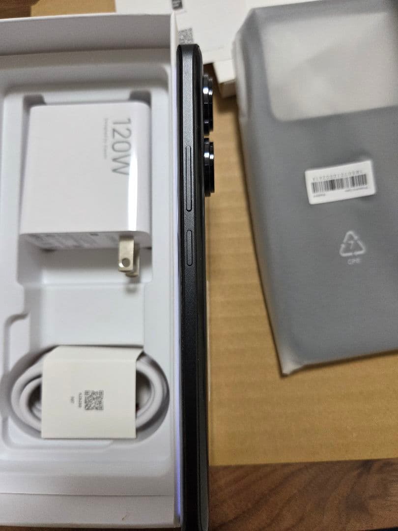 Redmi Note 13 Pro+ 5G ミッドナイトブラック 256GB