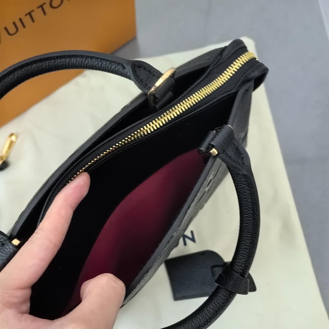 正規品 普段使いに ハンドバッグ PM M58916