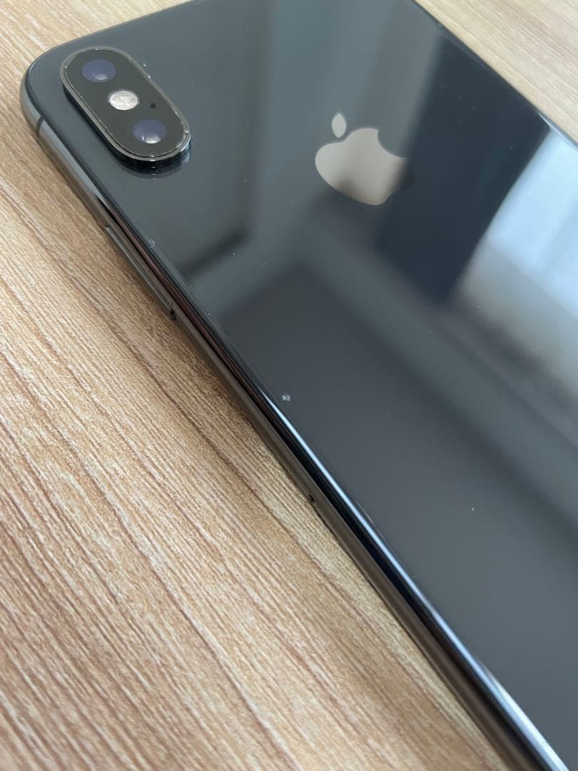 iPhone Xs スペースグレー 64GB SIMフリー　バッテリー77%