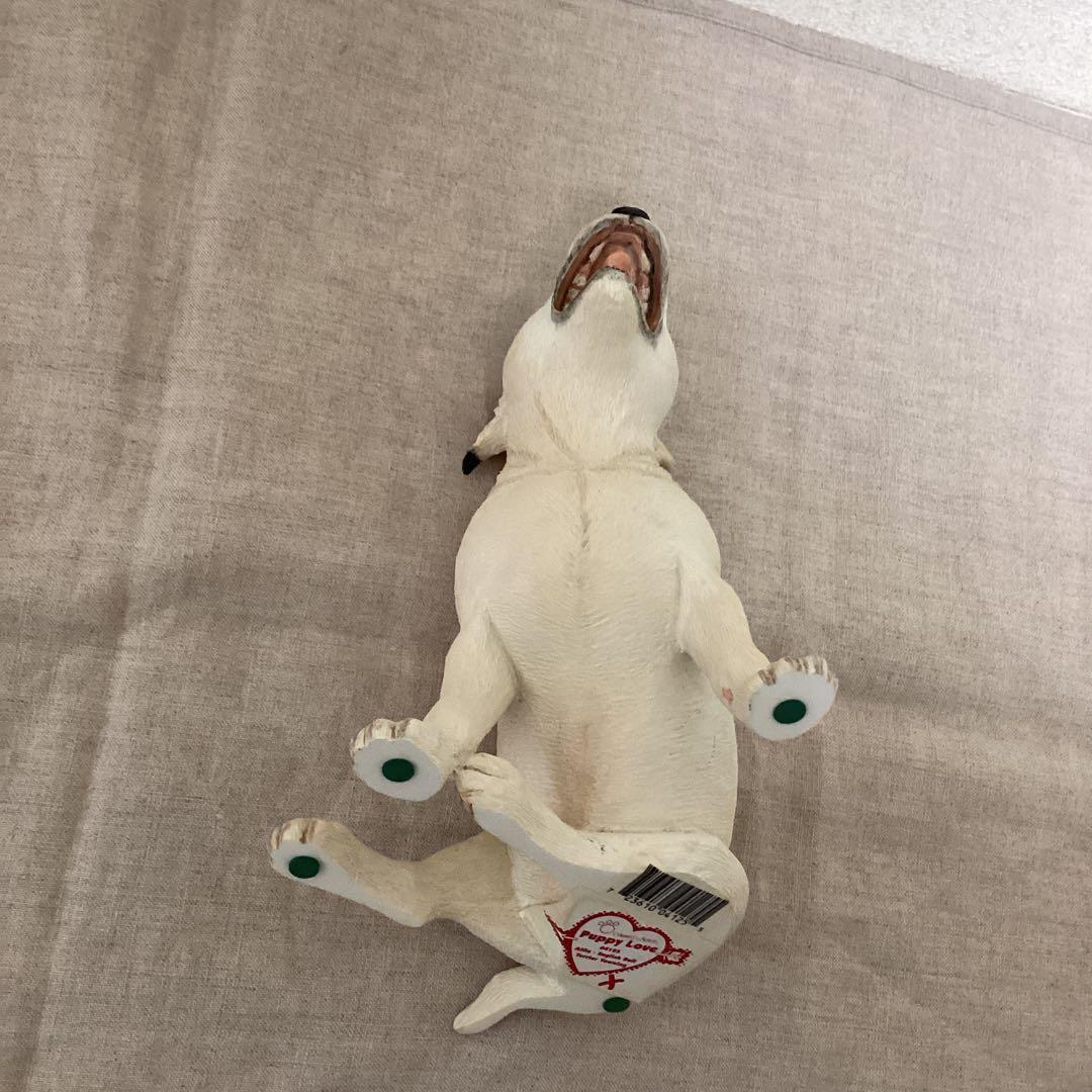 ブルテリアのあくび置物