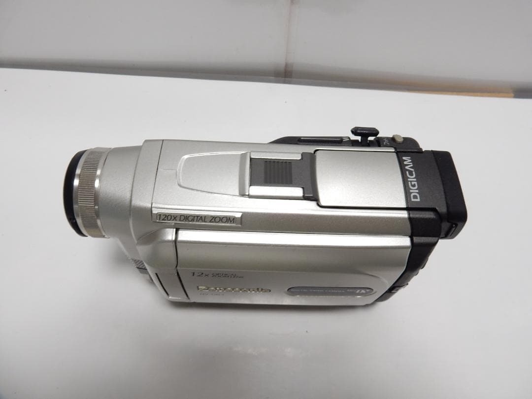 希少　大人気　動作品　Mini DV　パナソニックビデオカメラ　NV-DV1