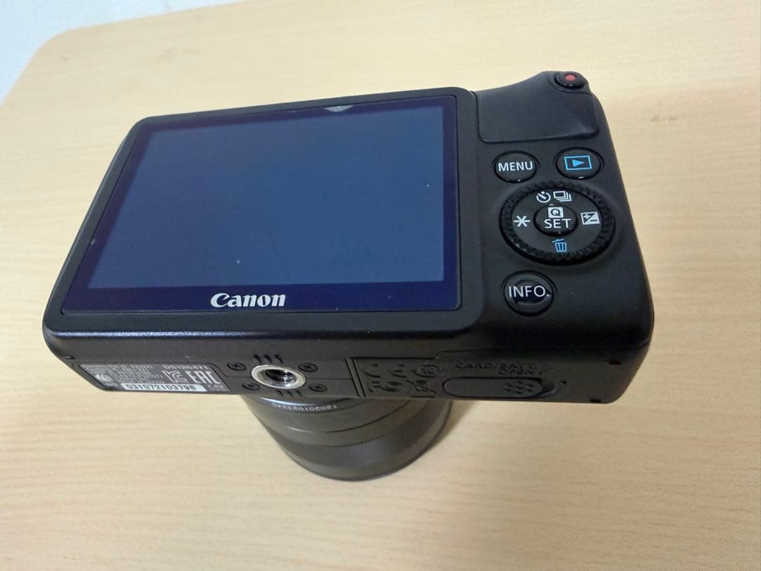 【超美品】canon キヤノン EOS M2　レンズキット Wi-Fi