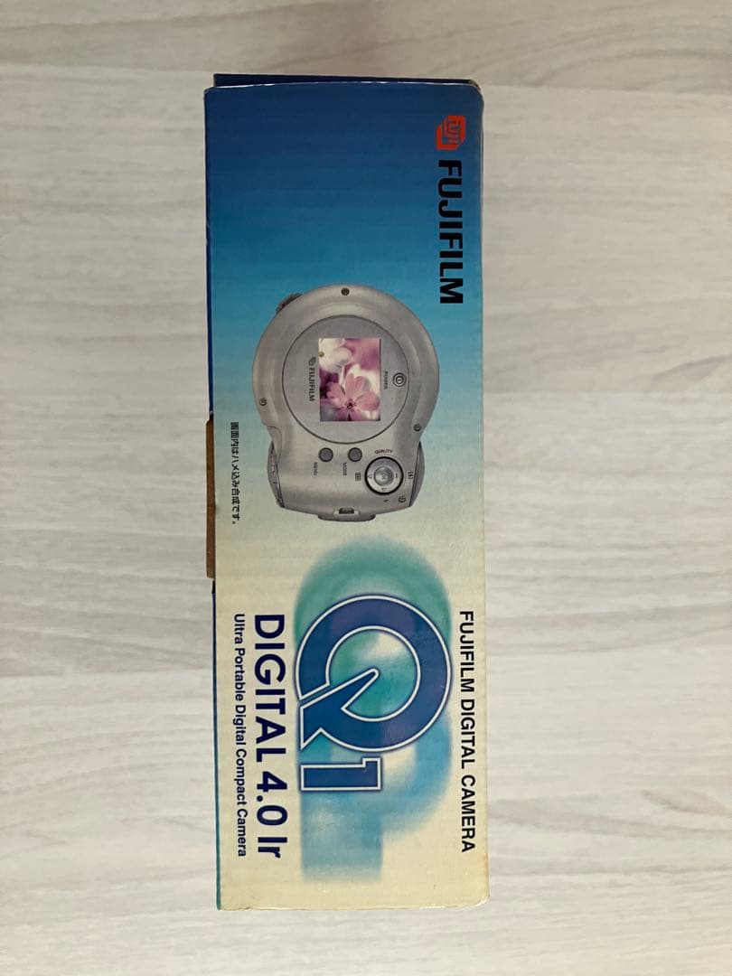 【希少・動作品・箱と説明書付】 FUJIFILM デジタルカメラ DQ-1