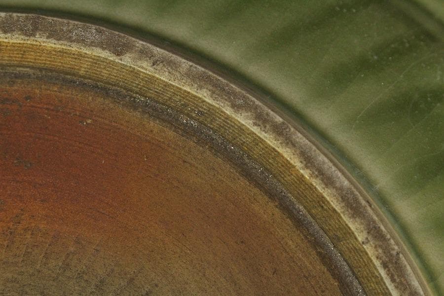 中国美術 青磁 刻龍紋 折口皿 φ42.5cm(ZE786)