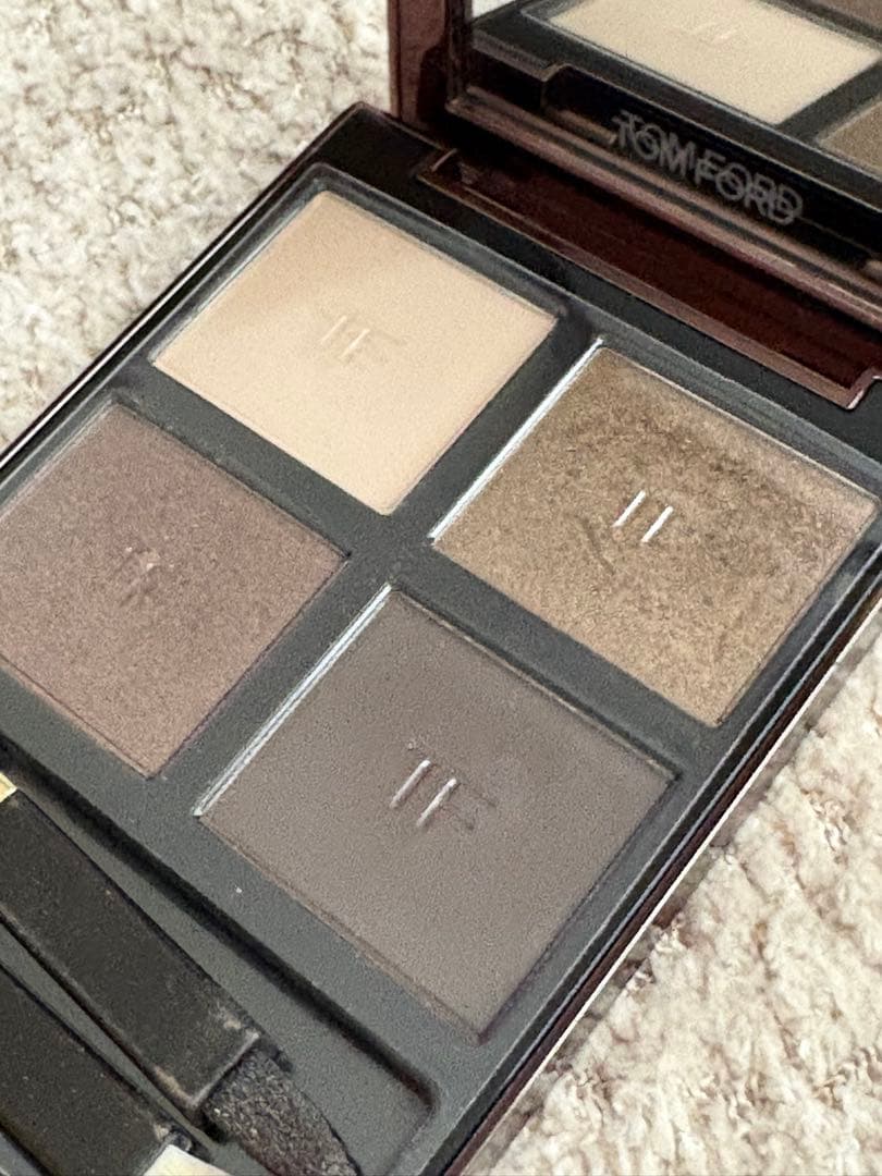 TOM FORD トムフォード　アイカラークォード　29ノワールフュメ