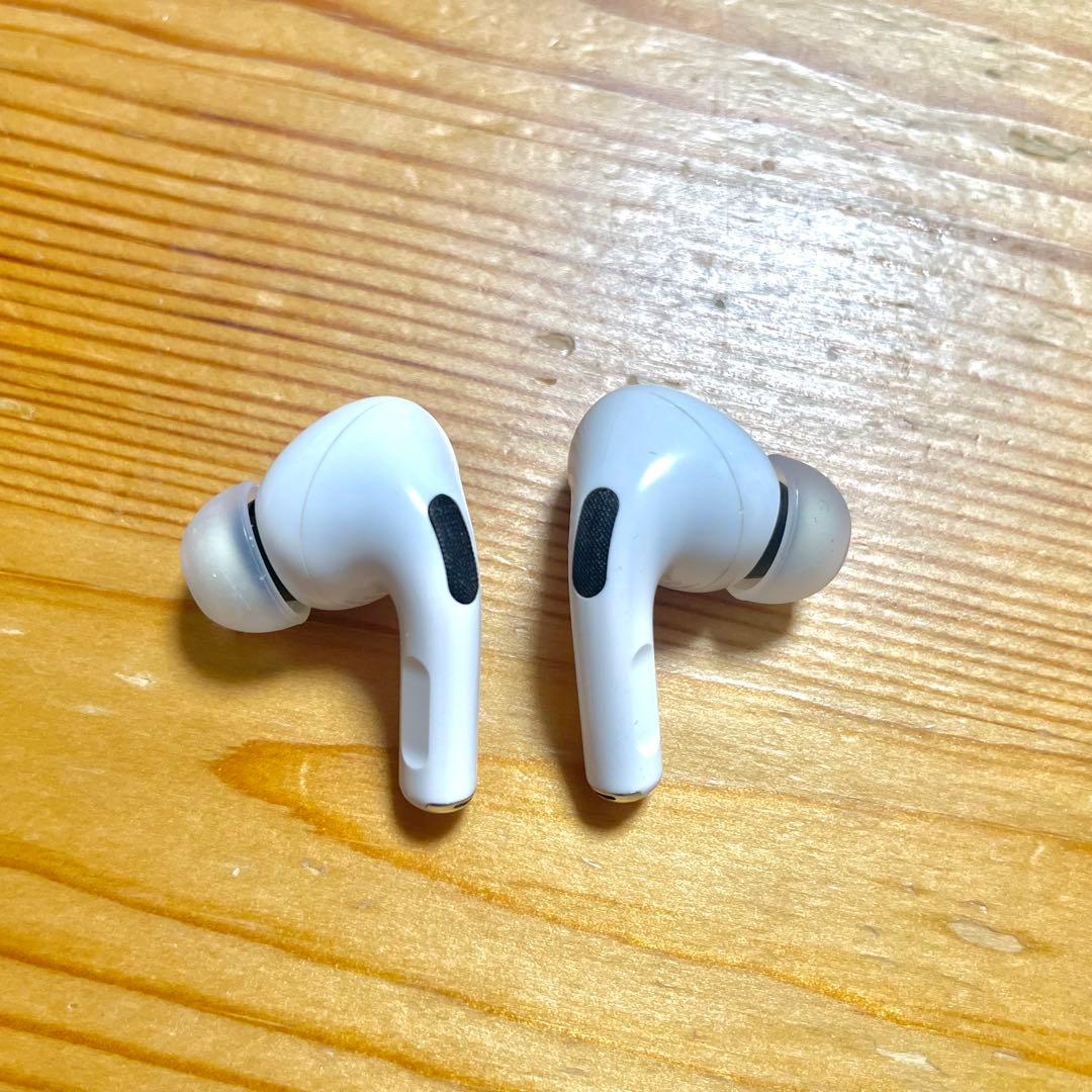 Apple AirPods Pro 本体 第一世代 カバーのおまけ付き