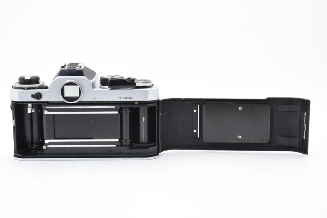 美品 NIKON FE シルバー フィルムカメラ モルト新品交換済 H300
