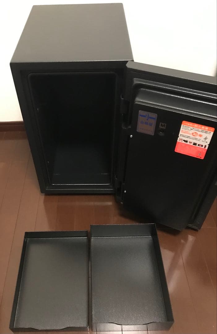 (故障品)耐火金庫　エイコー　67kg 日本製　鍵故障　大塚家具　ジャンク品