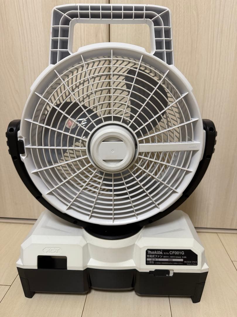 makita 40V 扇風機　CF001G　ACアダプター付き　動作確認済