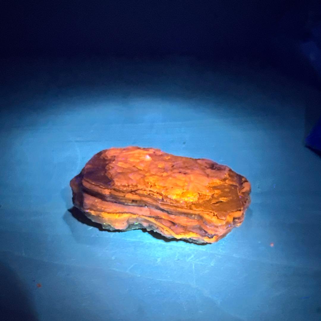 【クルミ様ご検討品】北海道石　然別オパール　蛍光オパール90ｇ