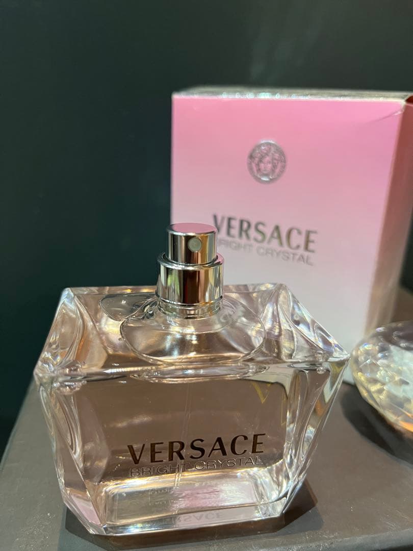ヴェルサーチ　VERSACEブライトクリスタル　オーデトワレ 90ml