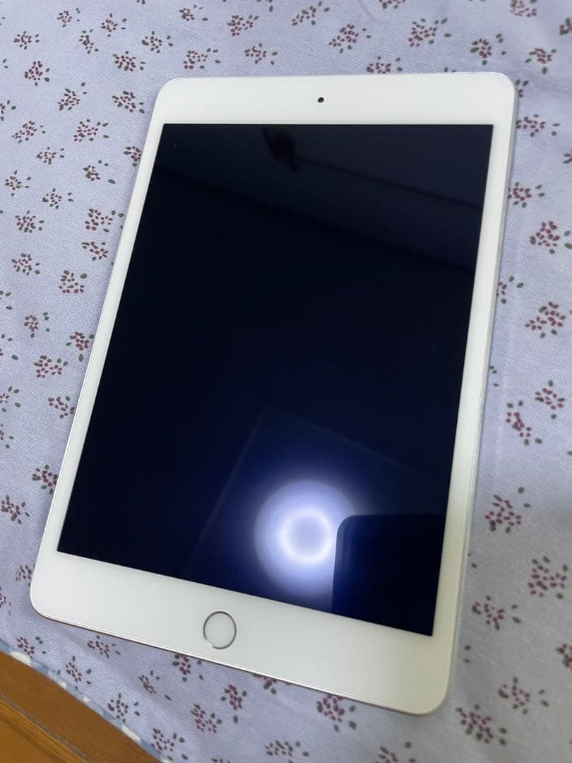 iPad Mini 4 (7.9インチ) 32GB SIM フリー