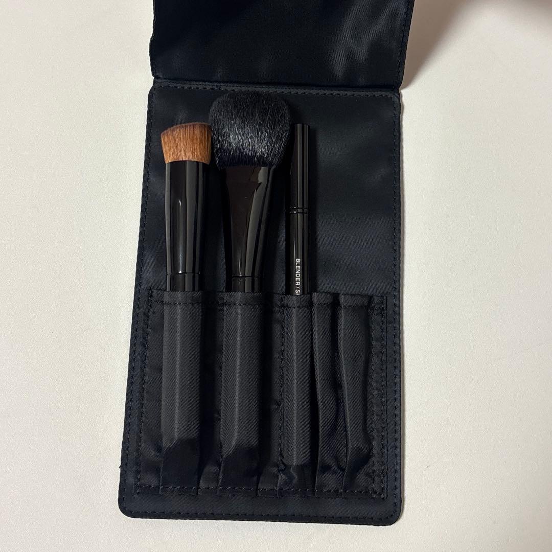 【未使用】CHANEL ノベルティー ベロアポーチ&ブラシ3本セット付