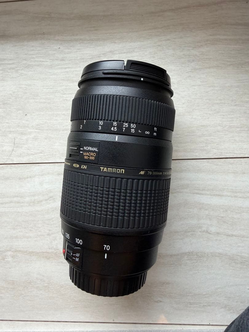 TAMRON AF70-300mm F4-5.6マクロ1:2ズームレンズ