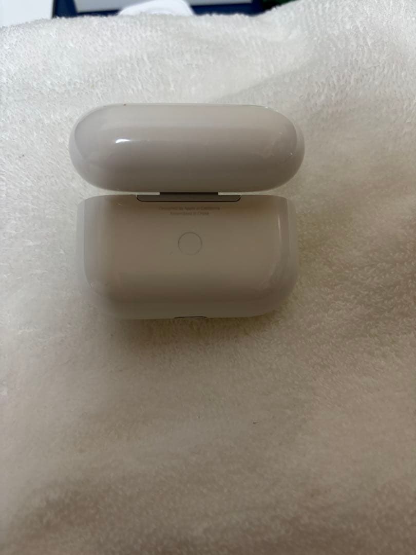 AirPods Pro 第1世代 箱有、Lightningケーブル付 動作確認済