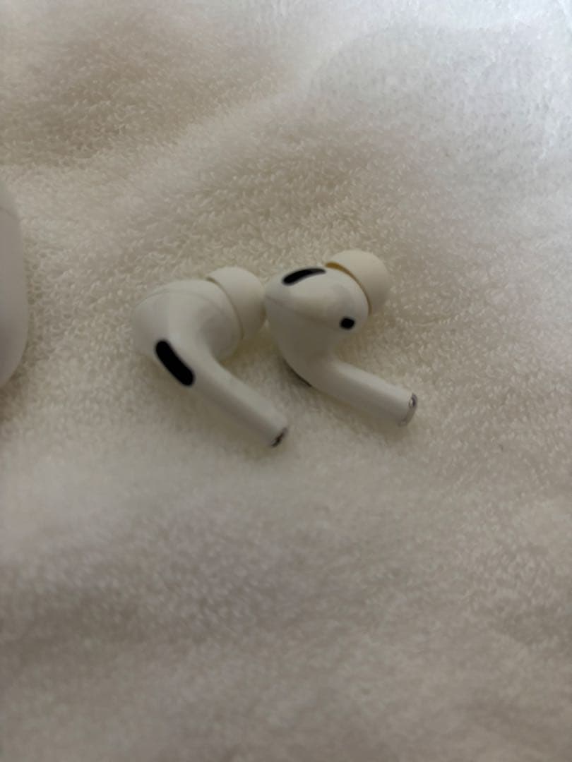 AirPods Pro 第1世代 箱有、Lightningケーブル付 動作確認済
