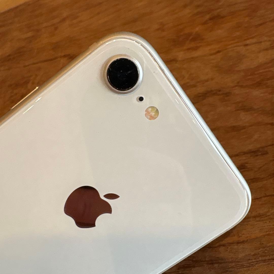 Apple iPhone 8 64GB バッテリー88%