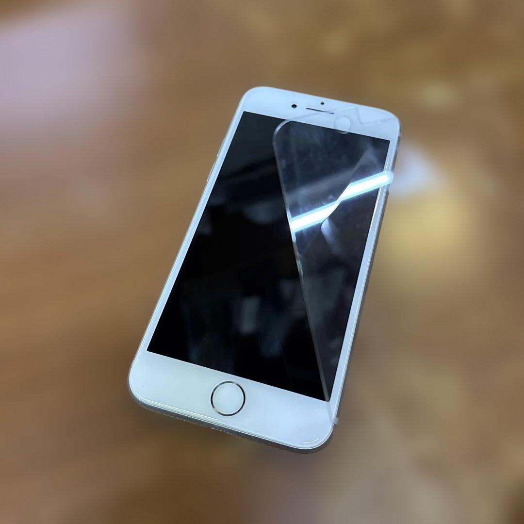 Apple iPhone 8 64GB バッテリー88%