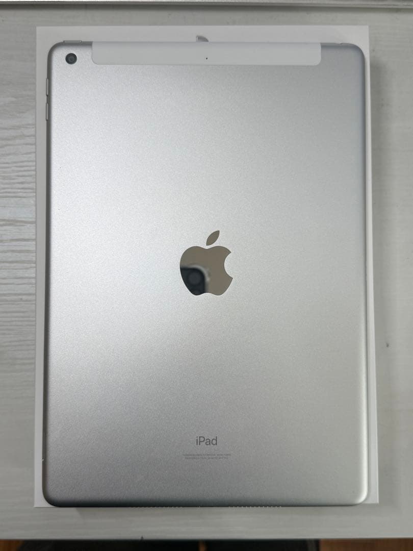 Apple iPad 第9世代 64GB wifi+cellularシルバー