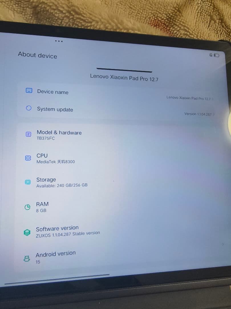 xiaoxin pad pro 2025　純正キーボード、ペン付属