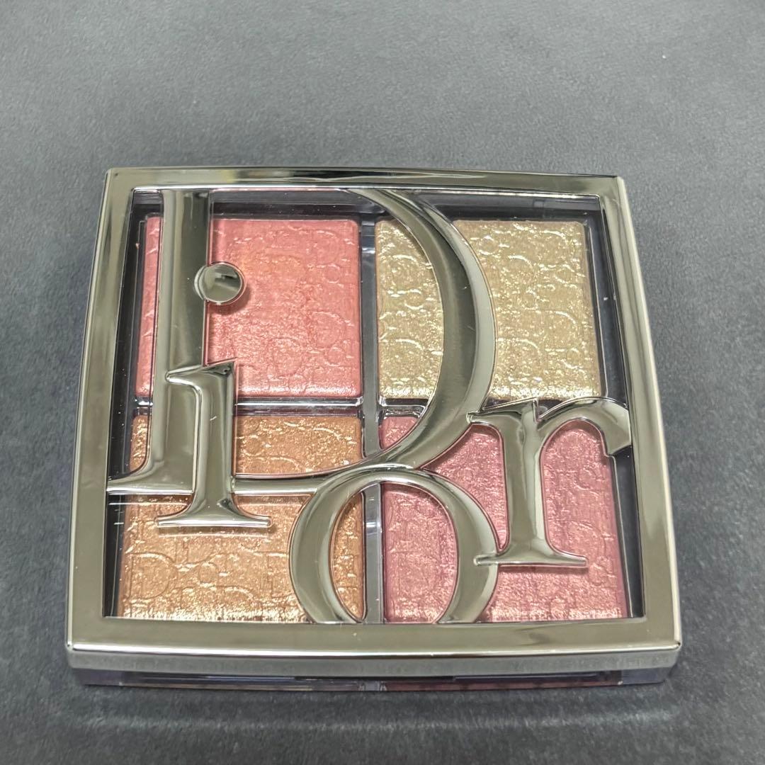 【ほぼ未使用品】Dior バックステージグロウマキシマイザーパレット003