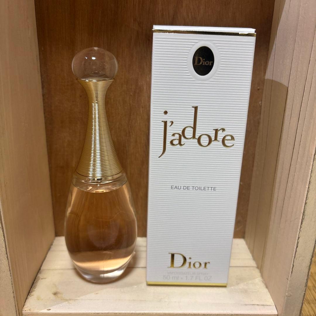 ディオール ジャドールオードトワレ 50ml ノベルティ付き(星型ピンバッジ)