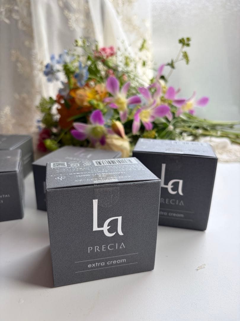 廃盤！ラプレシア　エクストラクリーム 業務用　150g 同量