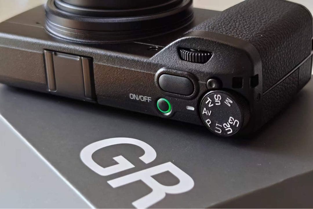 RICOH GR IV コンパクトデジタルカメラ　美品