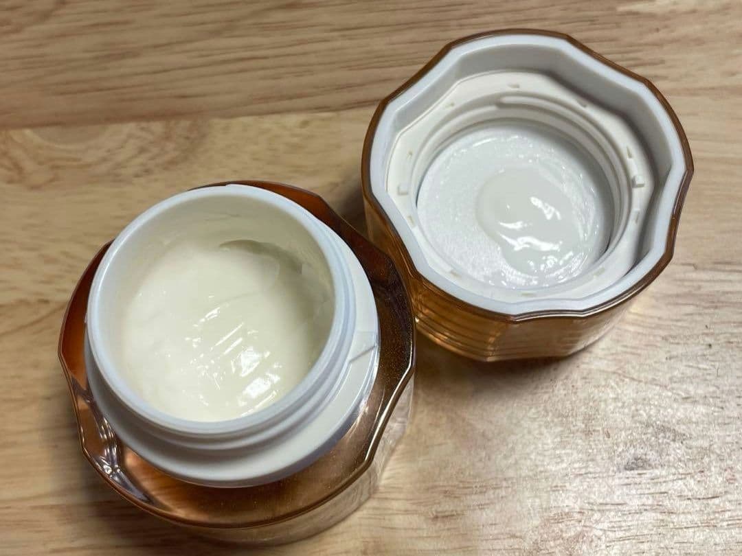 イルネージュ　マッサージクリーム　クレンジング
