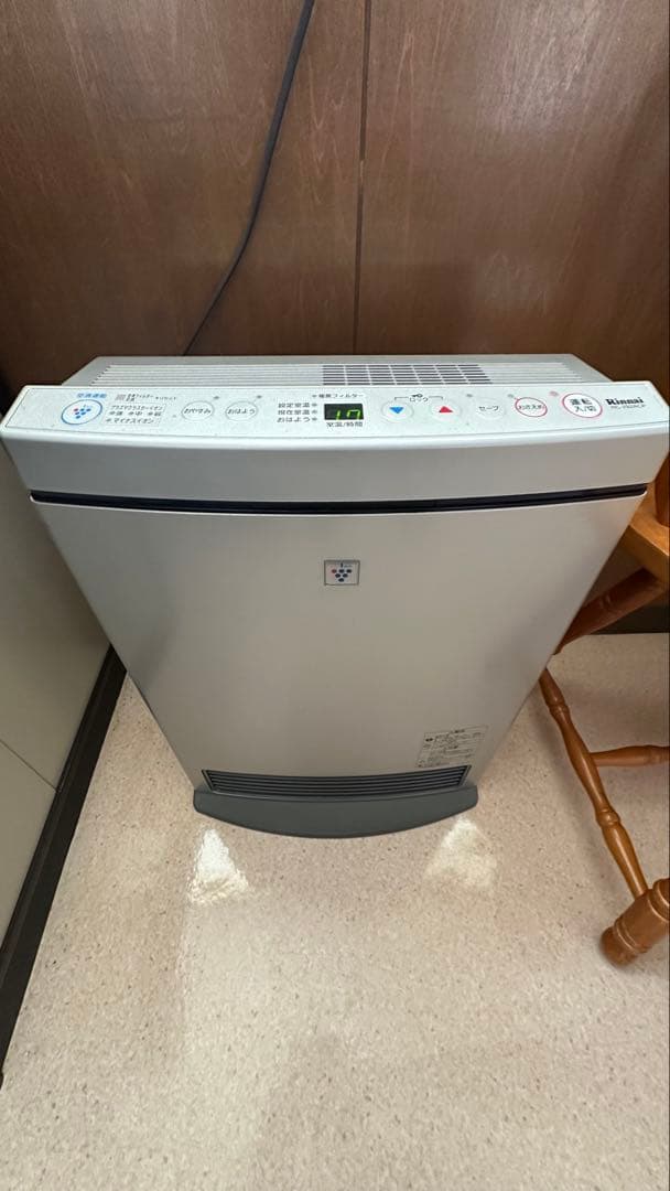 プラズマクラスター付きガスファンヒーター　4台セット　ホース、新品フィルター4枚