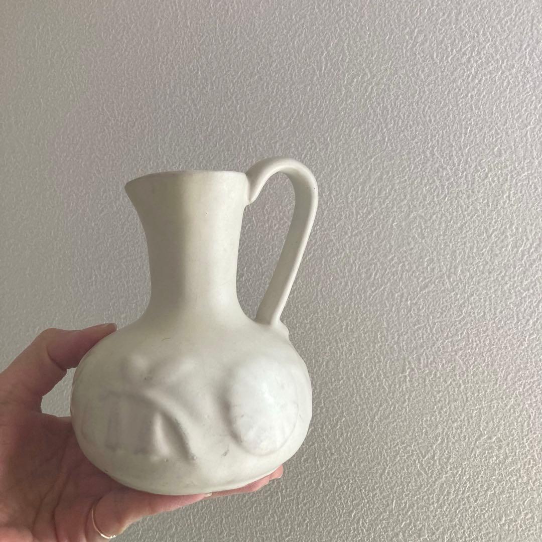 北欧ヴィンテージ　フォルムが可愛い陶器のフラワーベース/花器/花瓶/水差し
