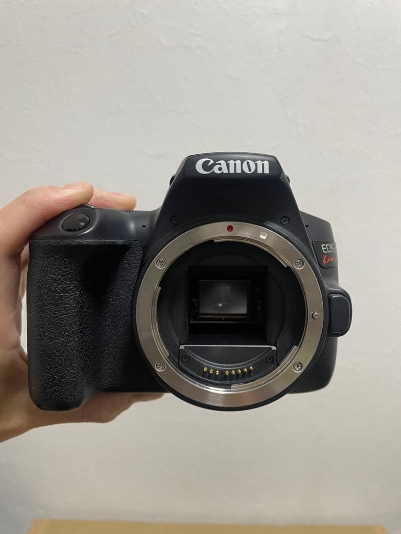 Canon デジタル一眼レフカメラ kiss x10レンズ2本付き