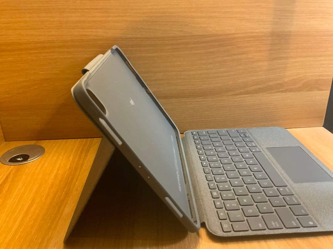 ロジクール iPad Pro 11（3,2,1）Folio Touch