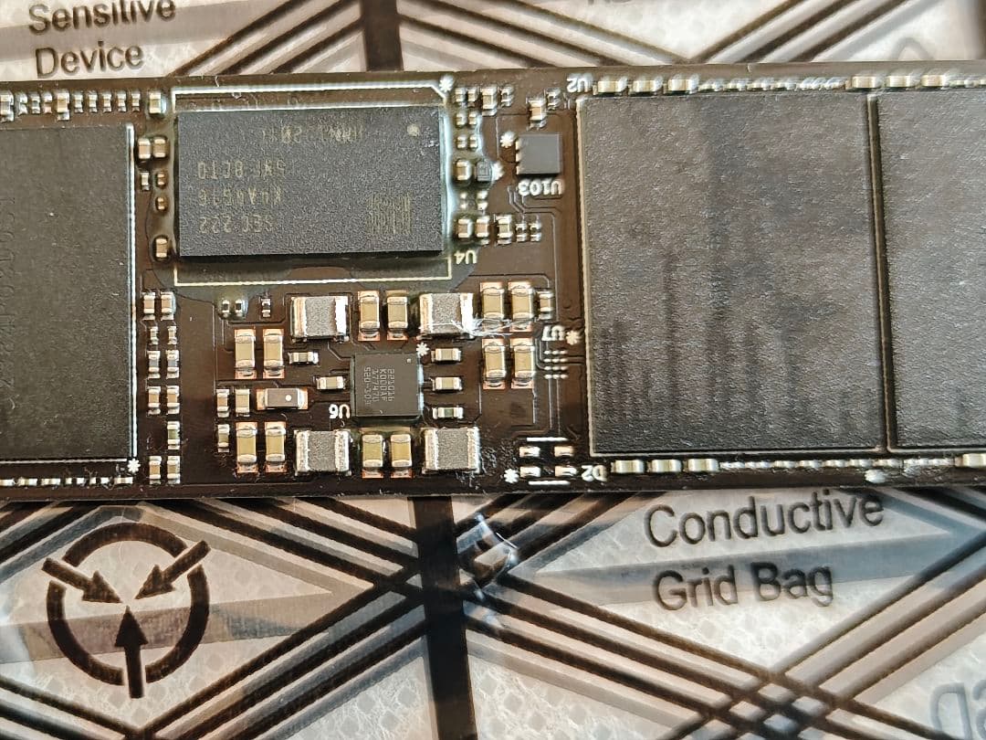 M*n様 M.2 Gen4 1TB SSD