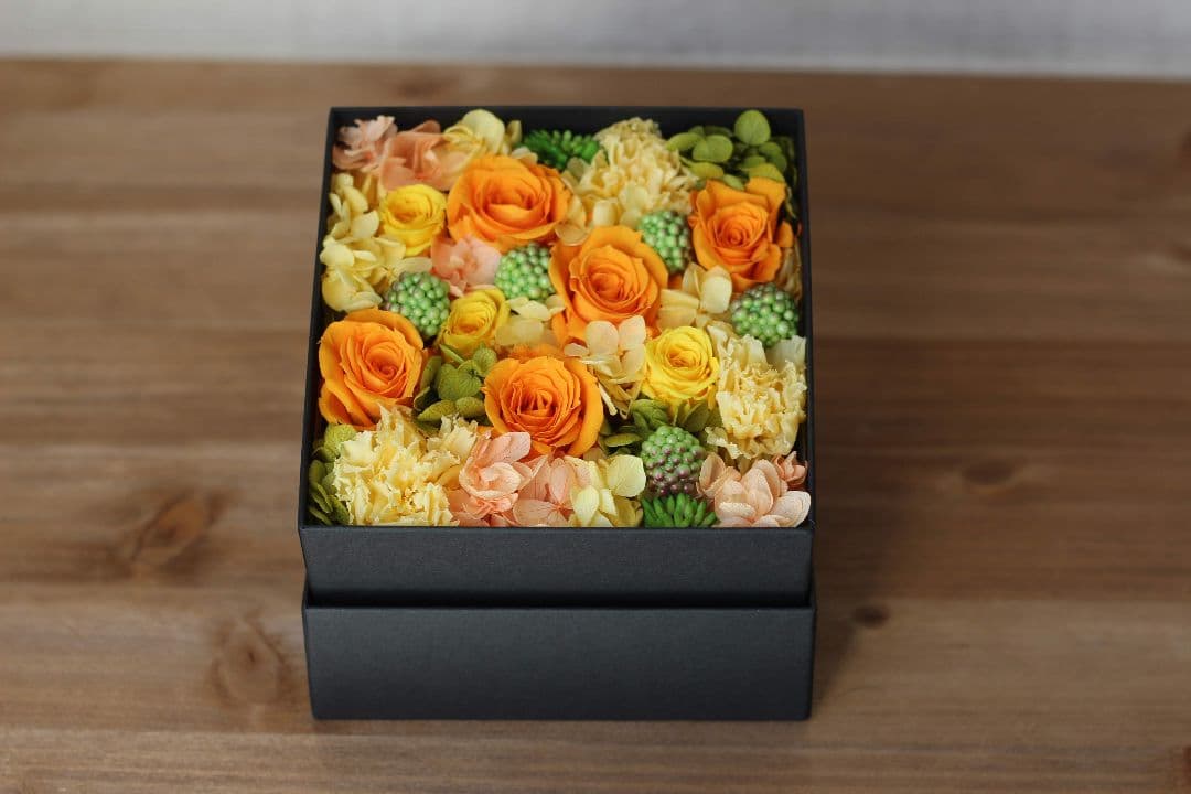 【送料無料】プリザーブドフラワーボックス(M)  sun  yellow