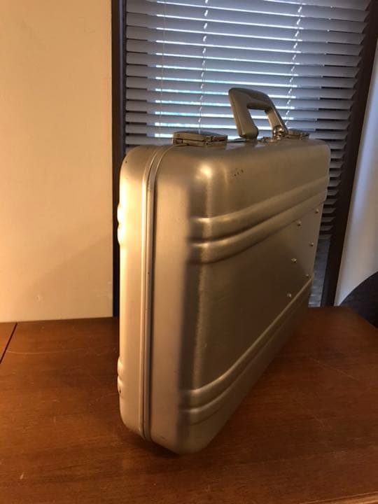 ヴィンテージ　ZERO HALLIBURTON アタッシュケース