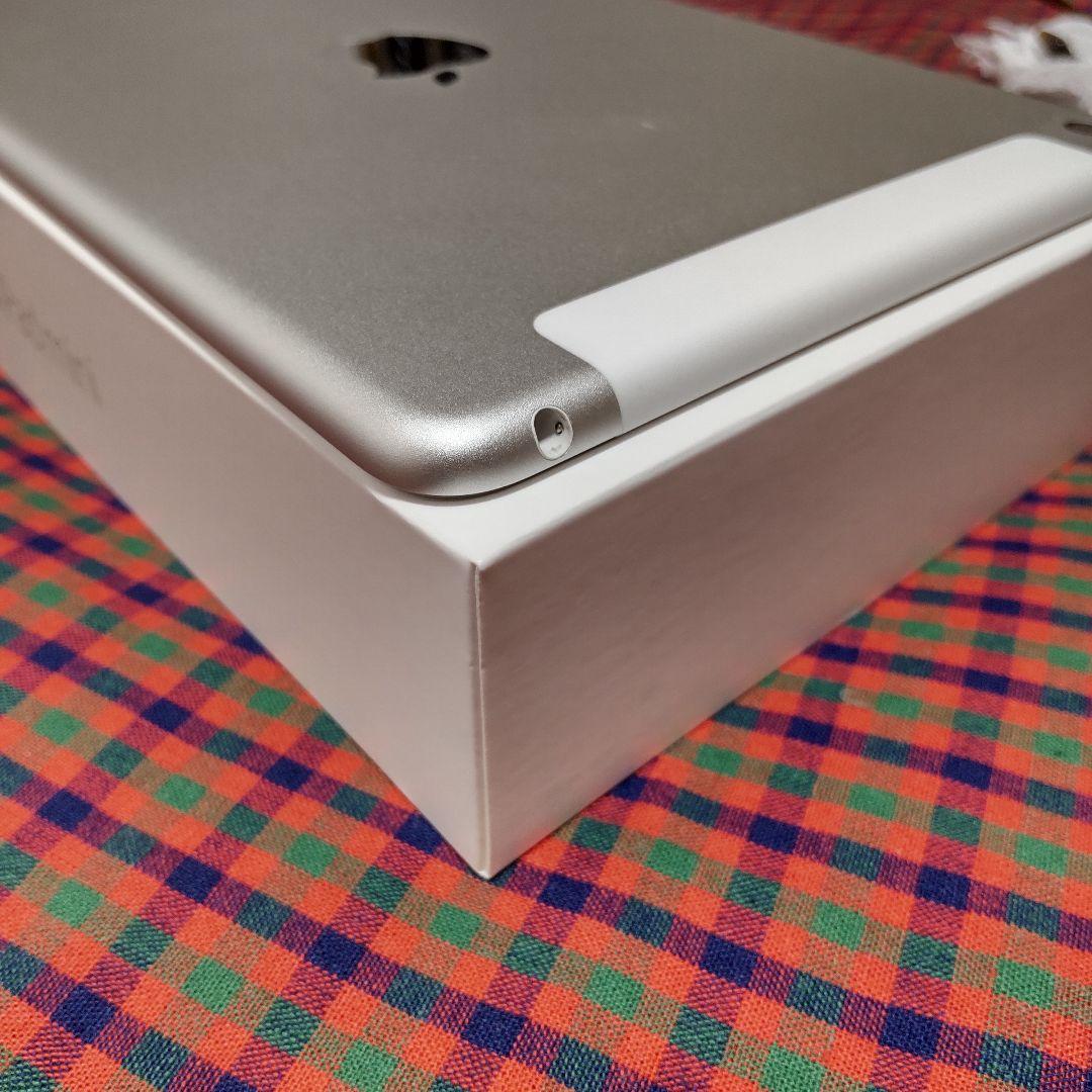 iPad本体 iPad mini 4 Wi-Fi + Cellular 16GB