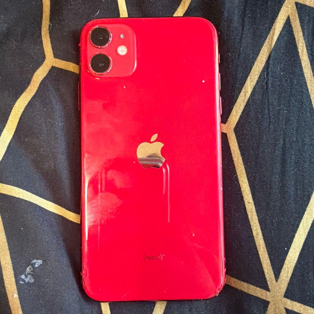 Apple iPhone 11(赤) 本体