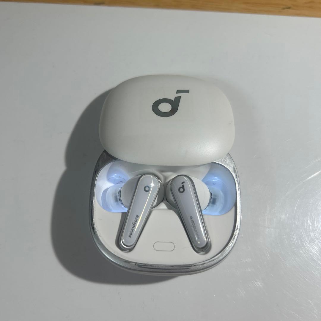 イヤホン Anker Soundcore Liberty4
