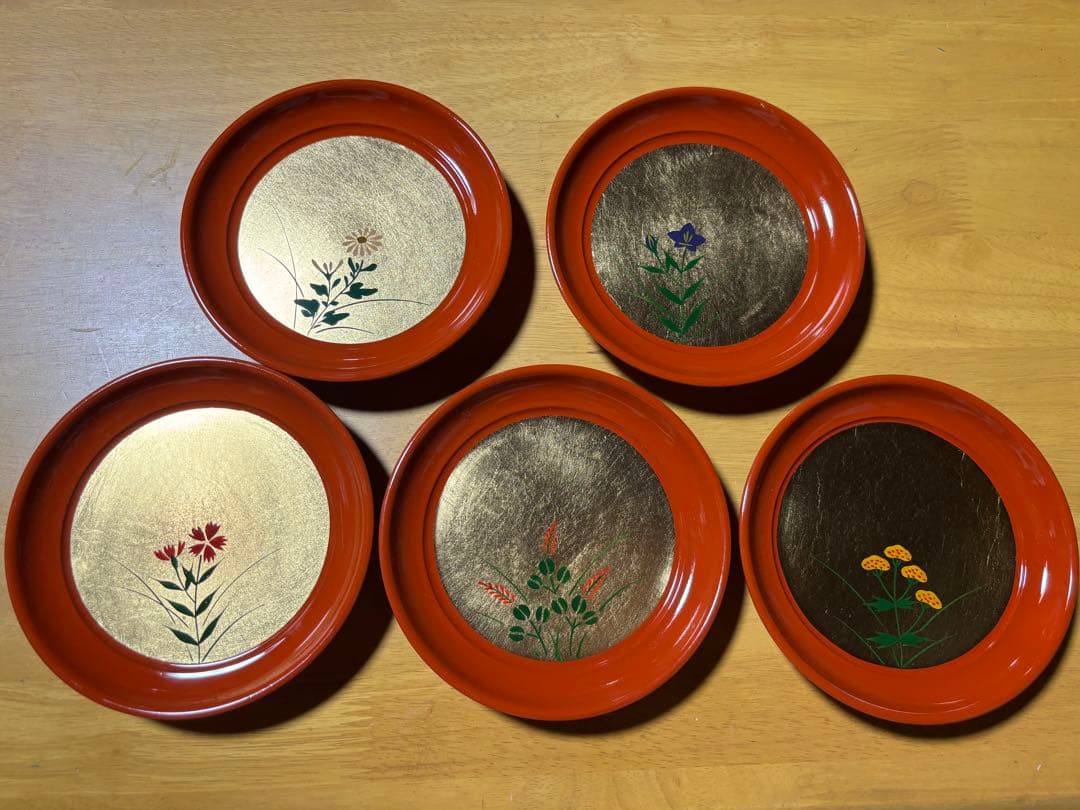 【箱付き】山中漆器　金箔五草花　蓋付き小吸物椀　5個　& 銘々皿　小皿　5枚