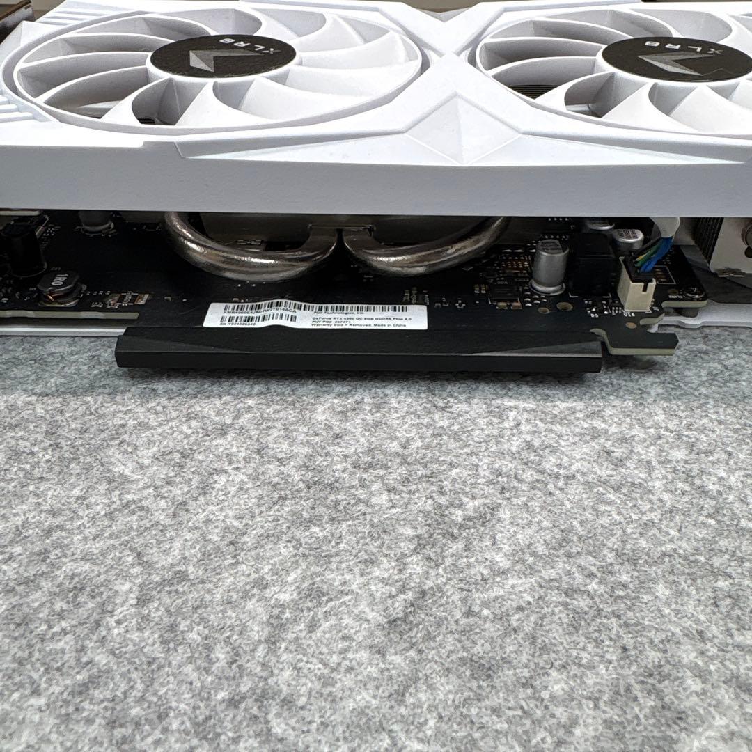 PNY GeForce RTX 4060 8GB ホワイト グラフィックボード