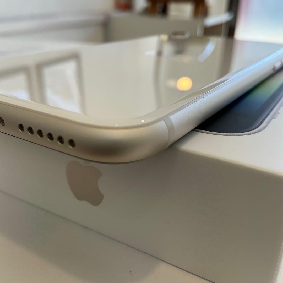 ゆきたん　iPhone SE3 128GB SIMフリー